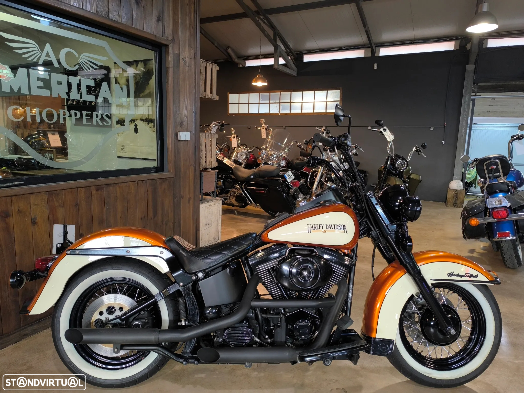 Harley-Davidson FLSTC - 10