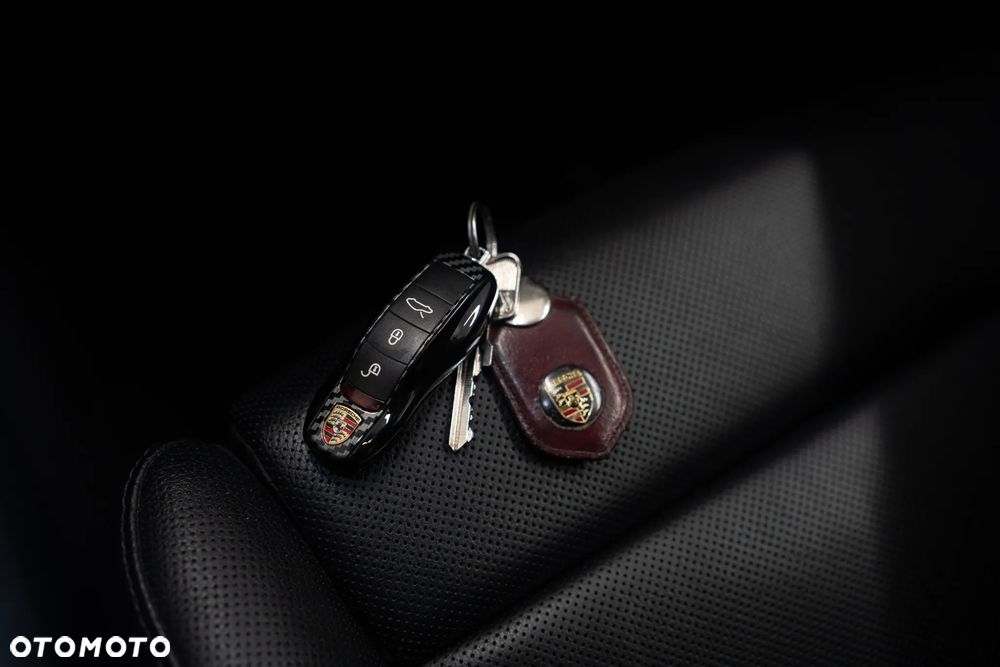 Porsche 911 Carrera PDK Black Edition - 29