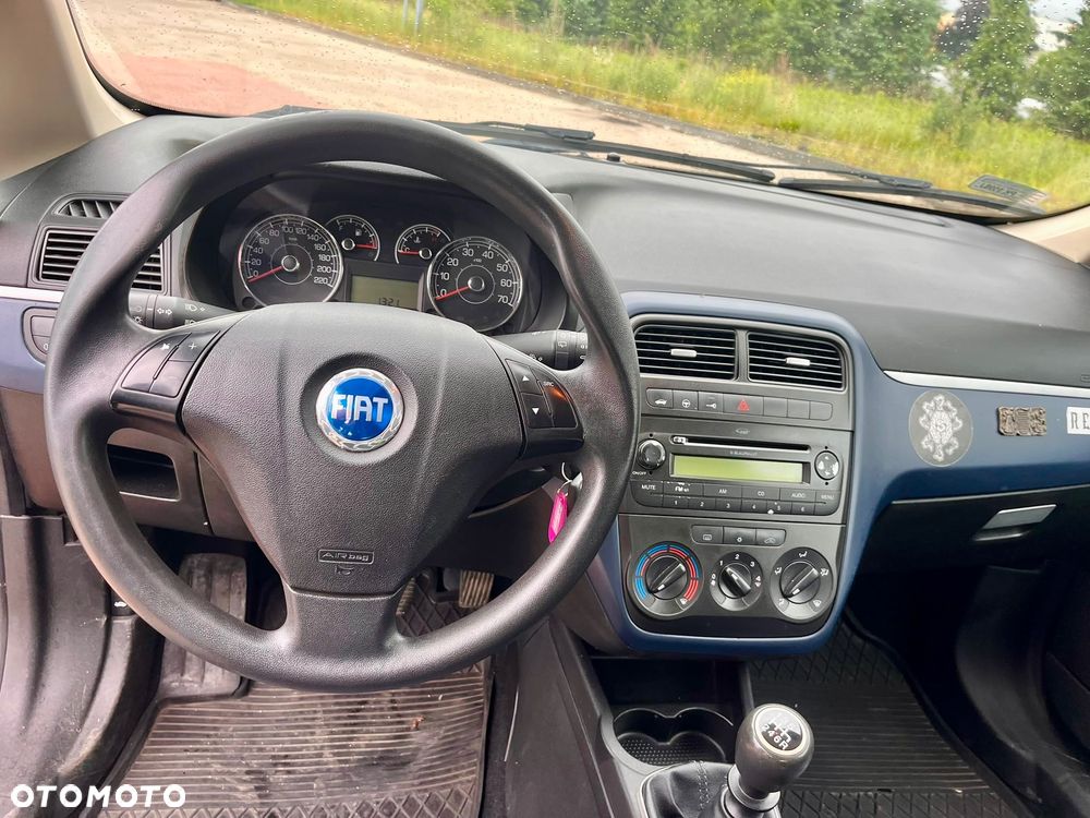 Fiat Punto - 18