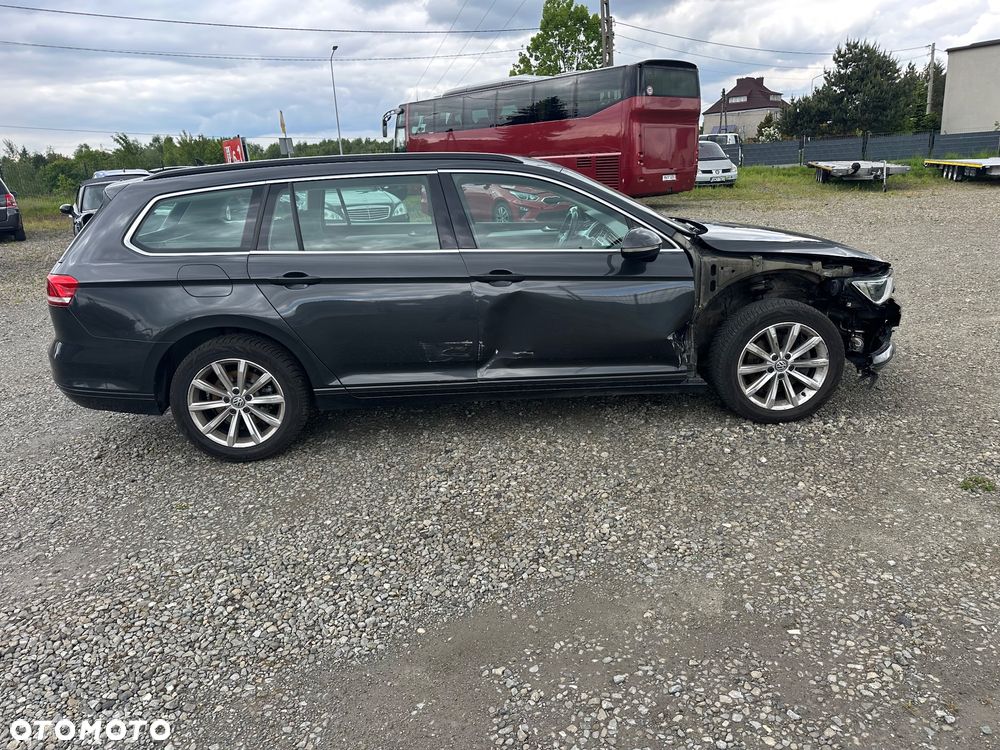 Volkswagen Passat - 18