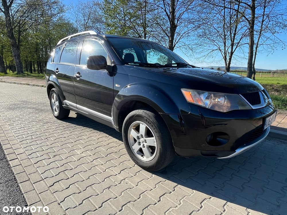 Mitsubishi Outlander 2.0 DID Instyle - 12