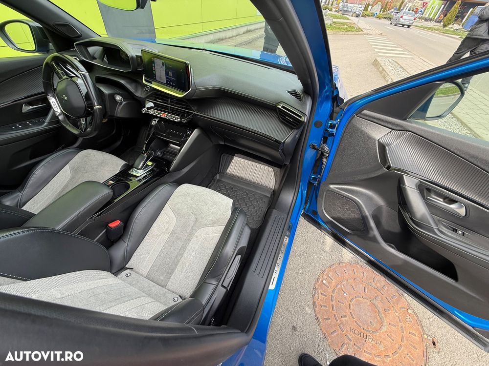 Peugeot 2008 GT+ - 23