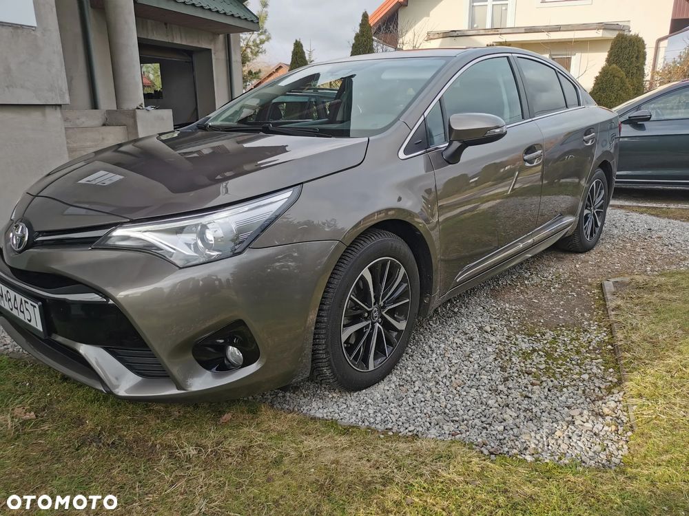 Toyota Avensis 1.8 Prestige MS - 2