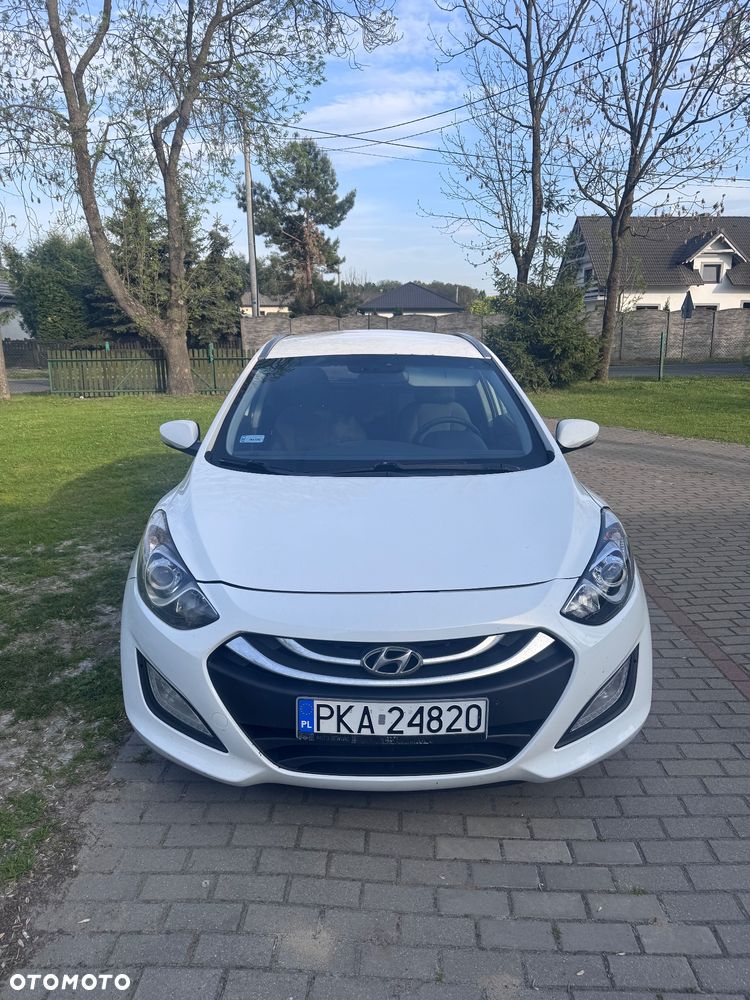 Hyundai i30 i30cw 1.6 CRDi Trend - 1