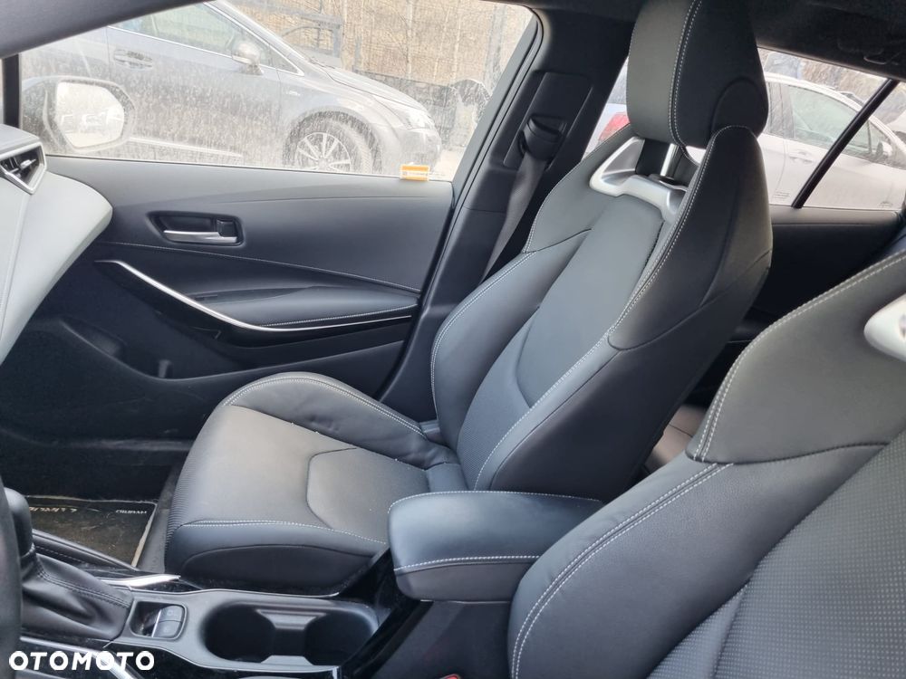 Toyota Corolla 2.0 Hybrid Executive - 15