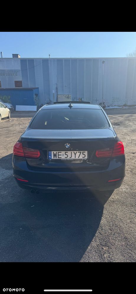 BMW Seria 3 328i xDrive Sport-Aut - 7