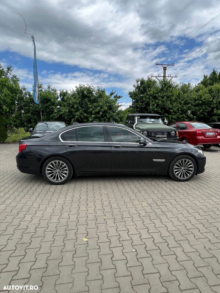 BMW Seria 7 740d xDrive - 8