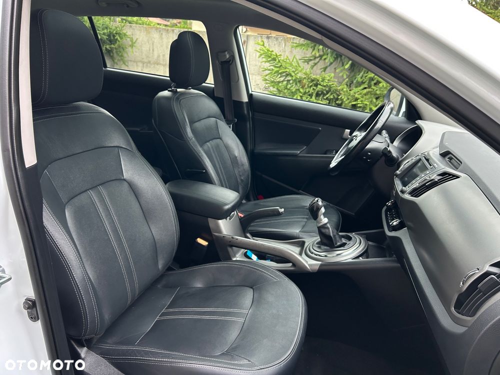 Kia Sportage 2.0 CRDI 4WD Dream-Team Edition - 5