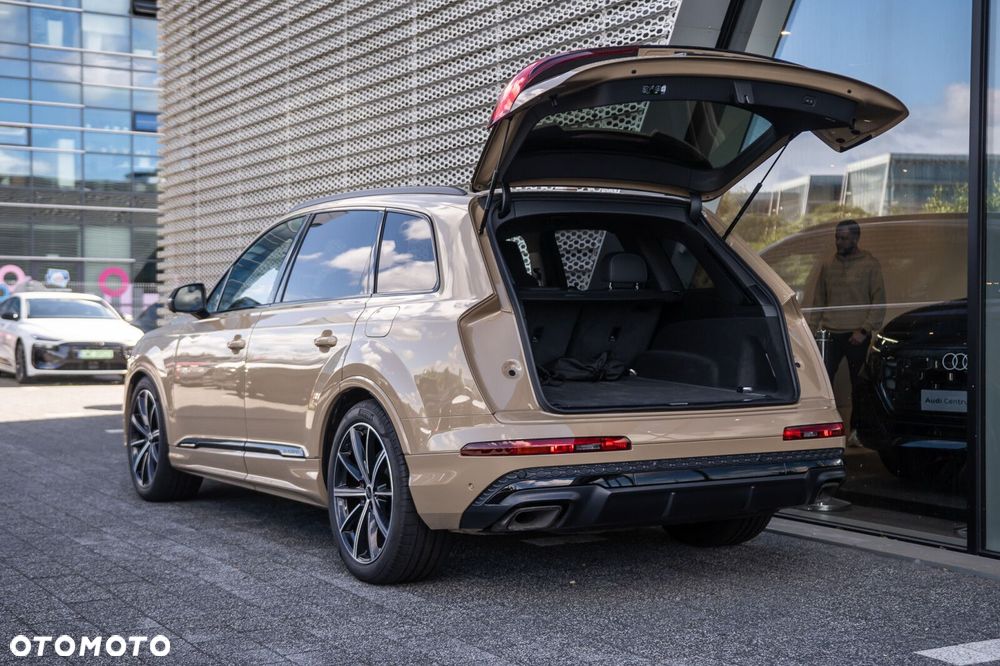 Audi Q7 60 TFSI e PHEV Quattro S Line Tiptr - 10