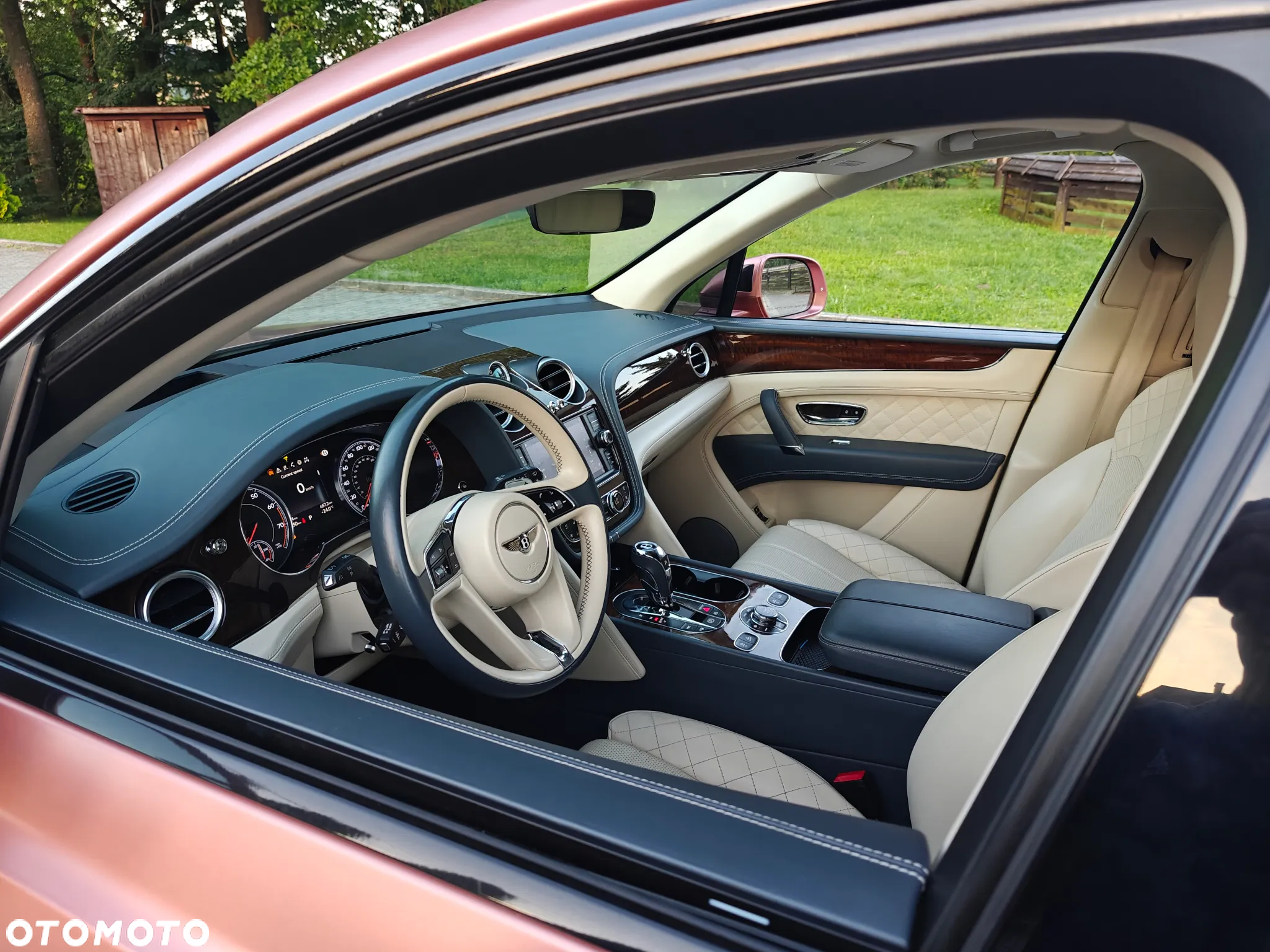 Bentley Bentayga W12 First Edition - 10
