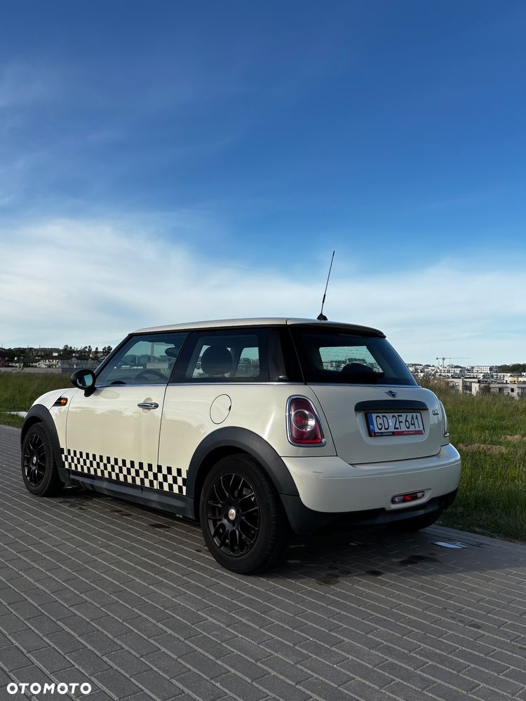 MINI ONE Standard - 3