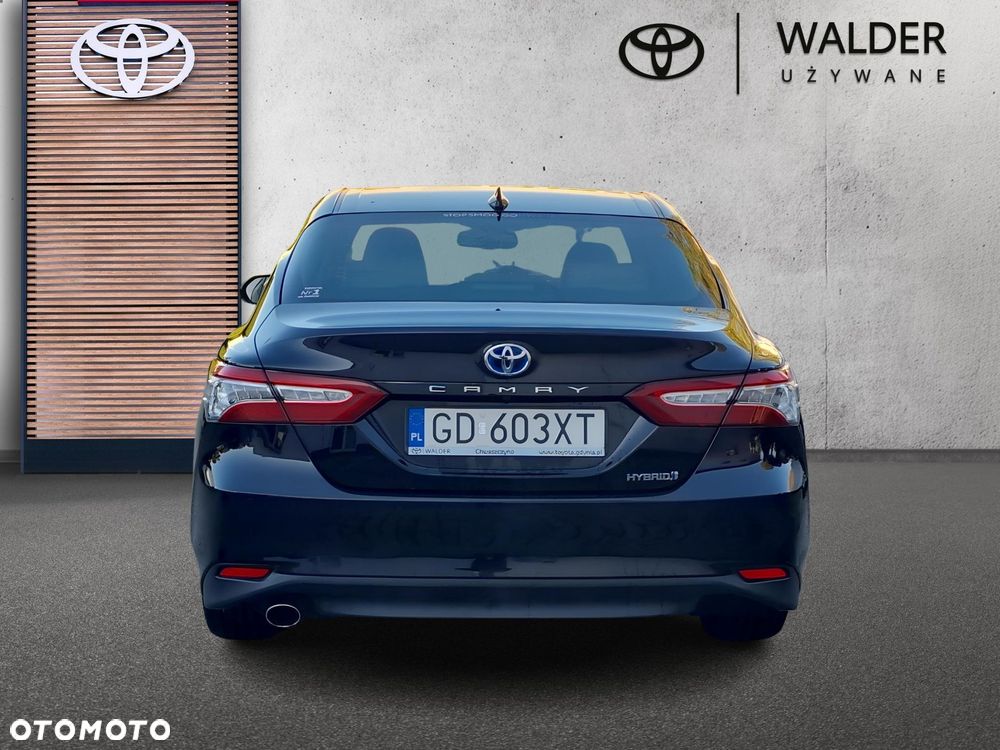 Toyota Camry 2.5 Hybrid Executive CVT - 6