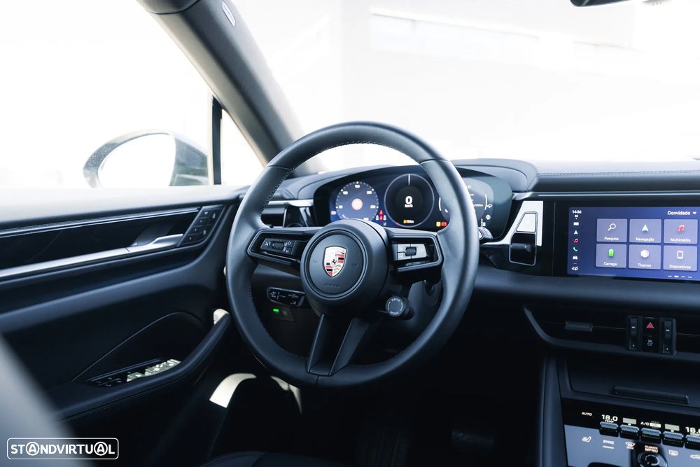 Porsche Macan Electric 4 - 30