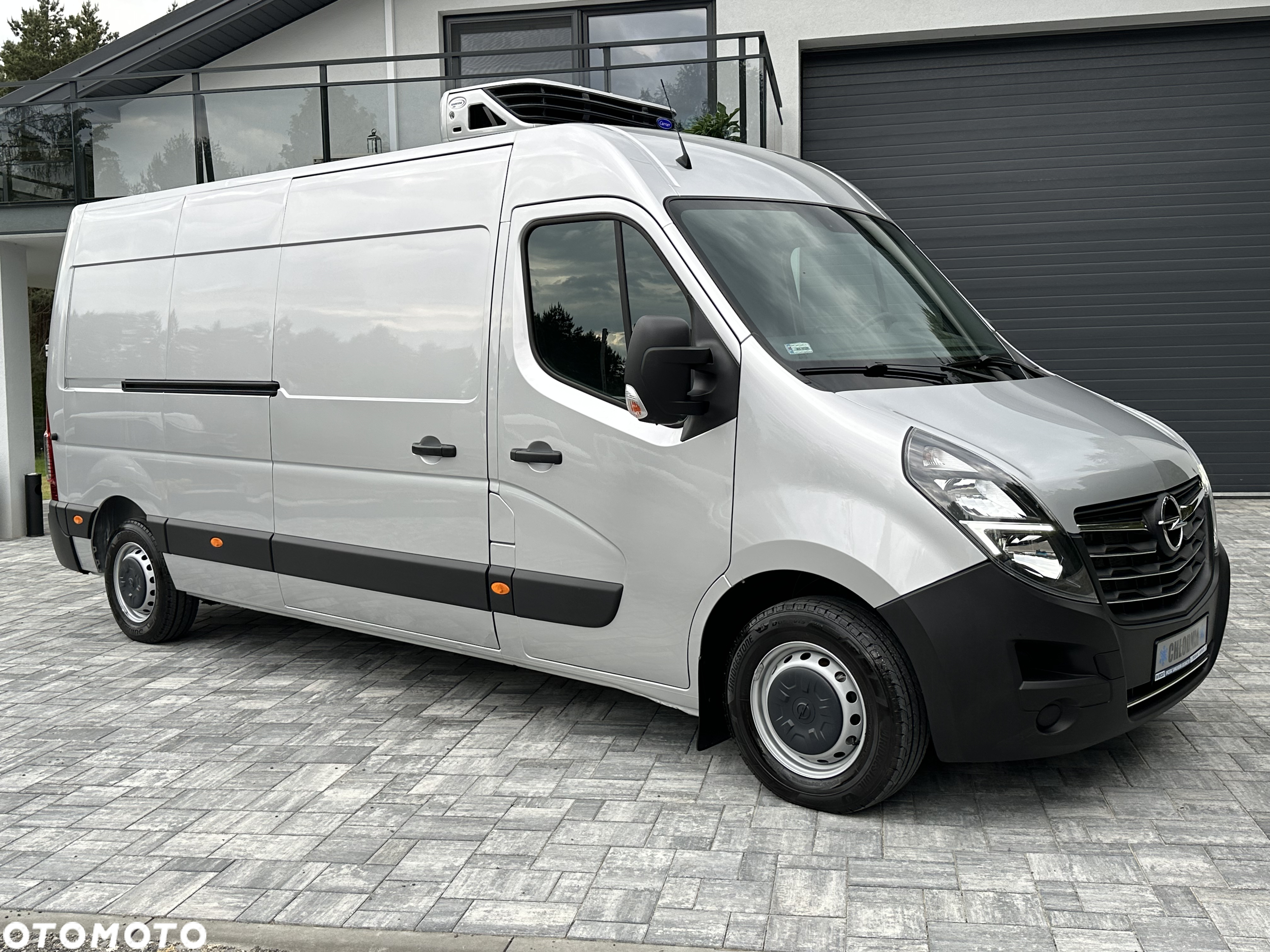 Renault Master L3H2 Chłodnia Carrier Xarios 350 / Zasilanie postojowe 230V / Bogata wersja wyposażenia / Lakier srebrny metalik / Salon PL / FV23% - 4