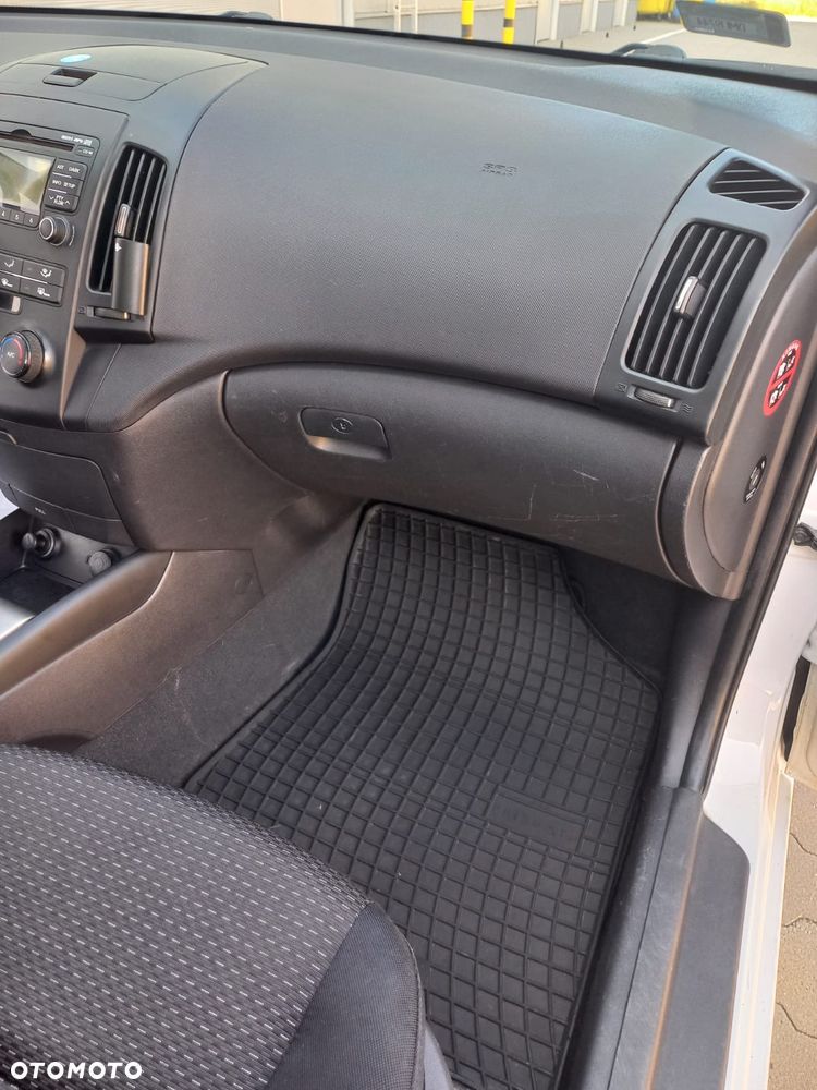 Hyundai i30 - 32