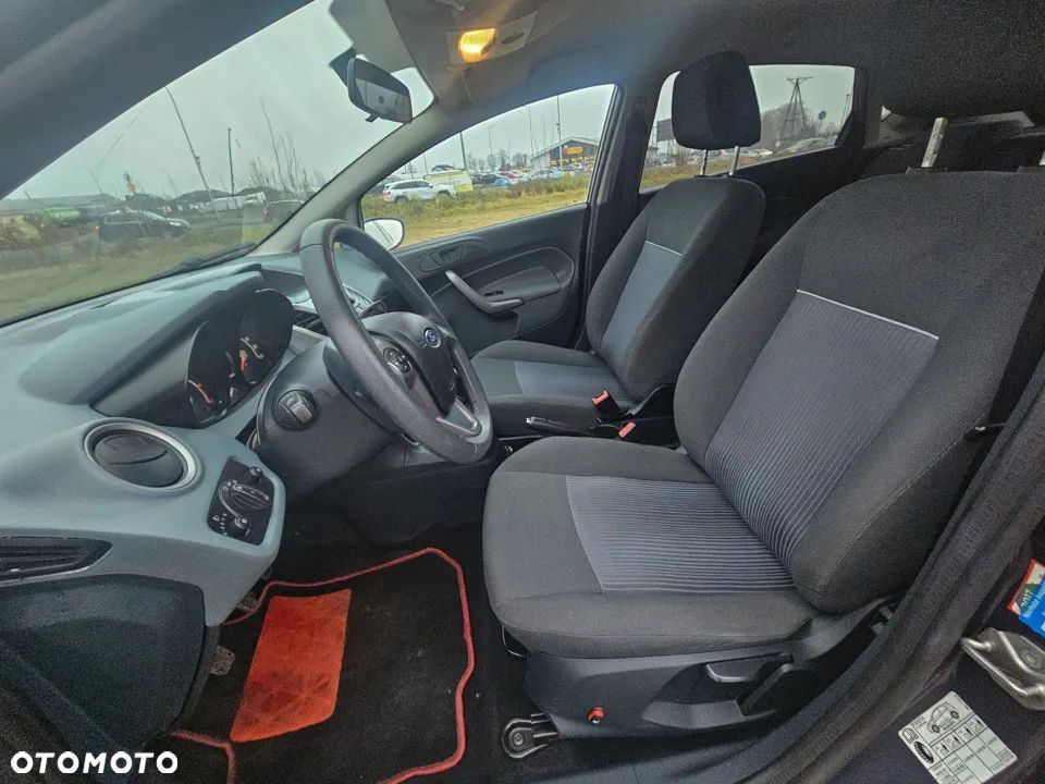 Ford Fiesta 1.25 Ambiente - 17