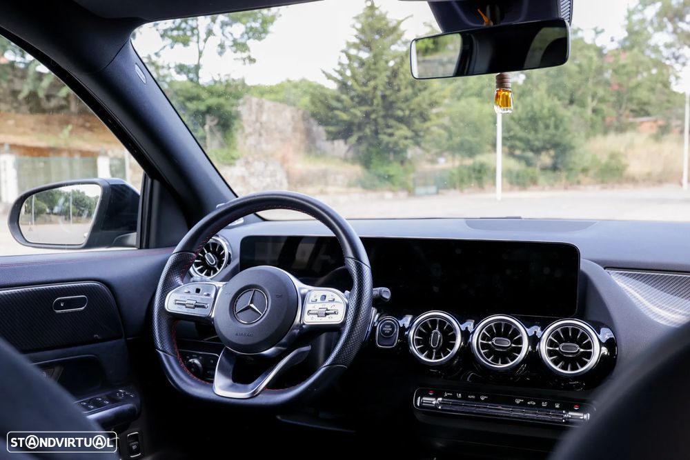 Mercedes-Benz GLA 250 e AMG Line - 1