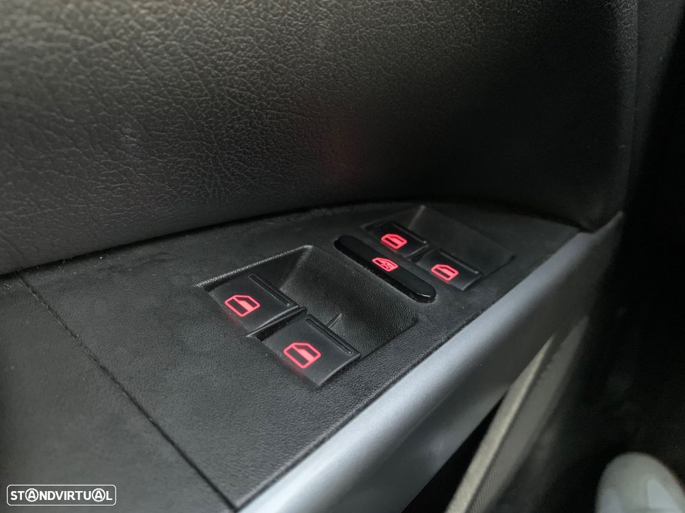 SEAT Leon 1.6 TDI Ecomotive Copa Plus - 13