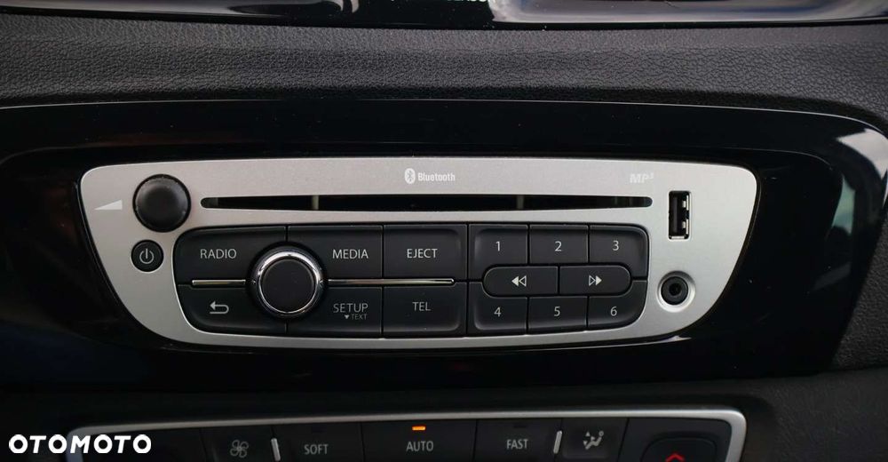 Renault Grand Scenic - 27