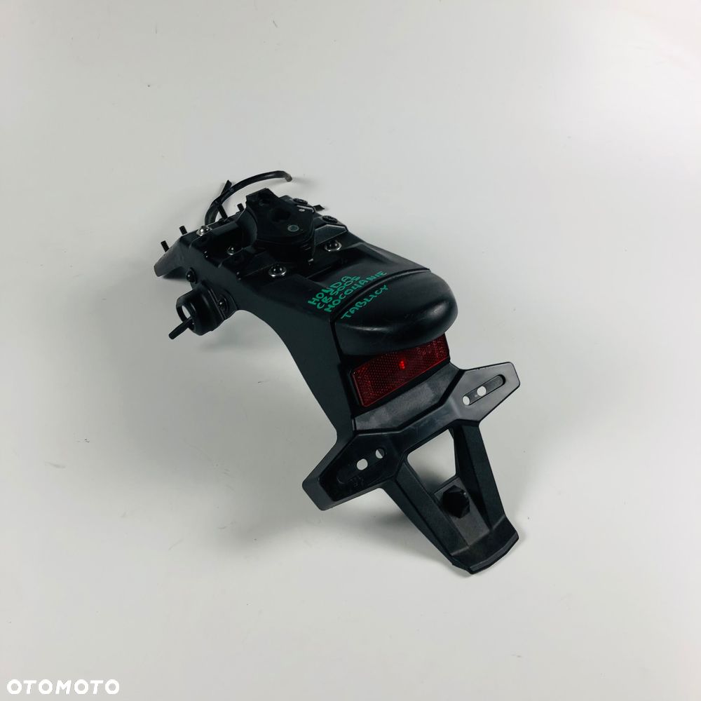 Yamaha XSR 900 mocowanie tablicy rejestracyjnej - 2