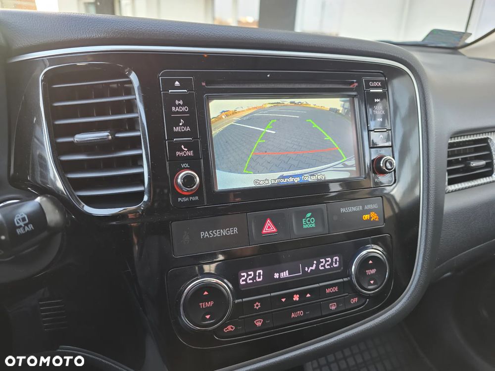 Mitsubishi Outlander 2.4 Instyle CVT - 18