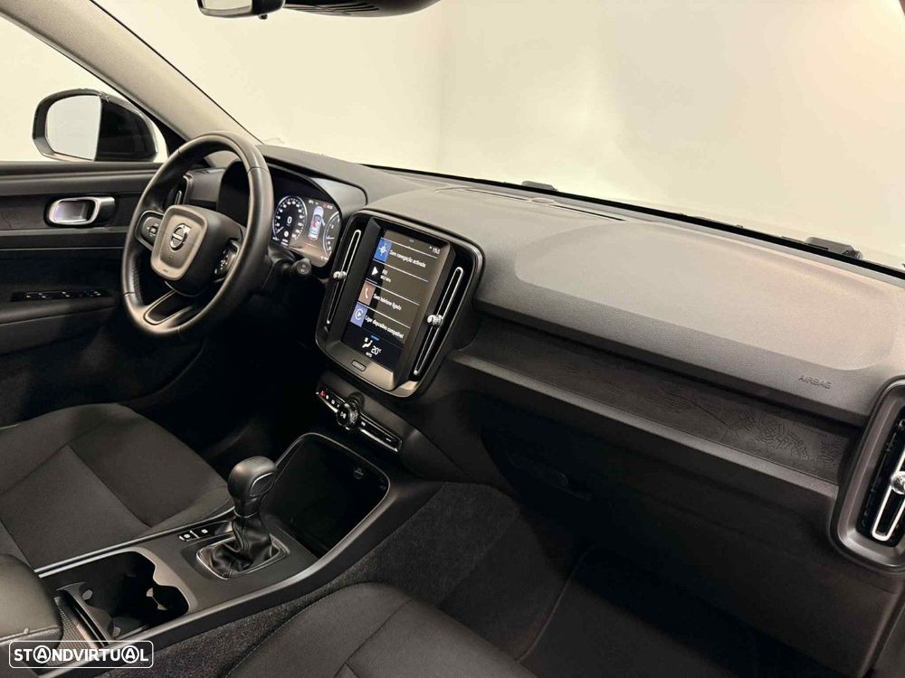 Volvo XC 40 1.5 T2 Momentum - 11