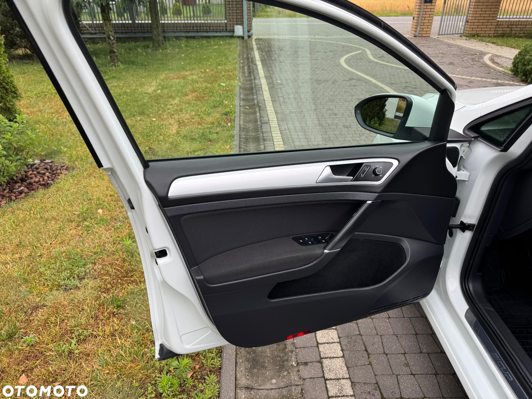Volkswagen Golf 2.0 BlueTDI Cup - 16