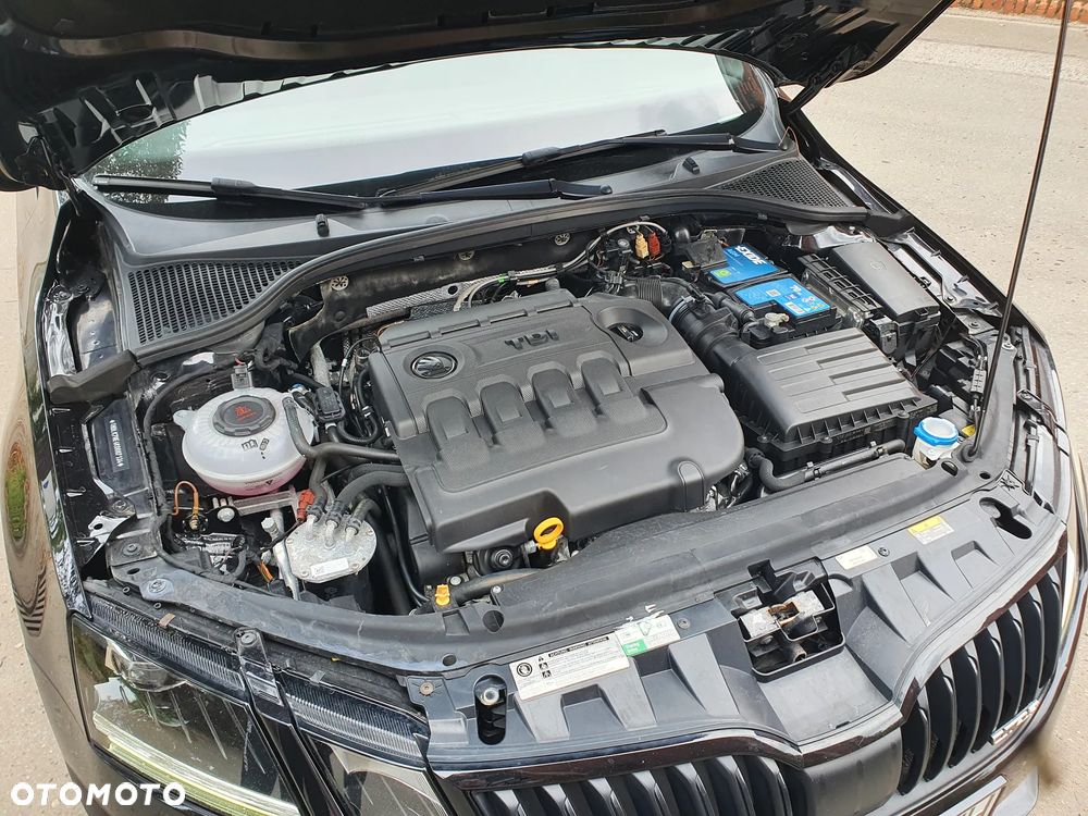 Skoda Octavia 2.0 TDI 4x4 DSG RS - 29