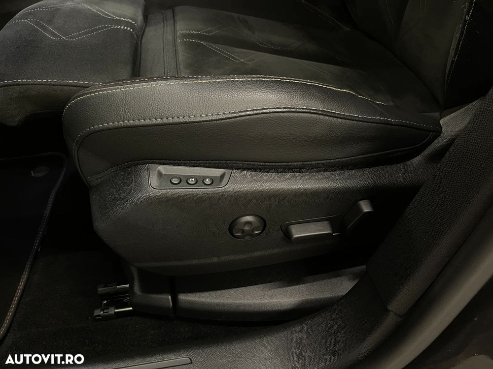 DS Automobiles DS 7 Crossback 1.6 PHeV AWD 300 EAT8 PERFORMANCE LINE + - 25