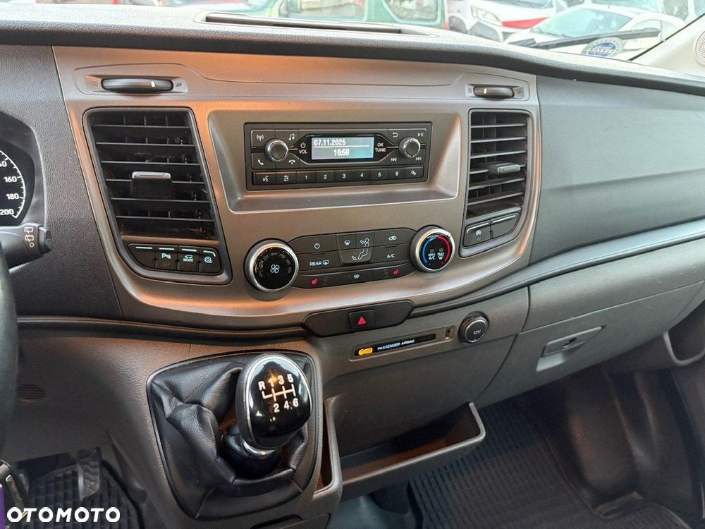 Ford Transit - 24