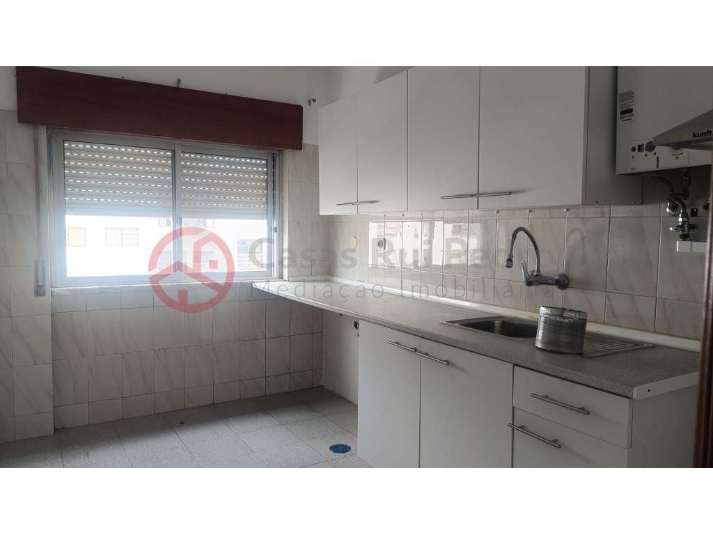 Excelente T1, Foros de Amora - Grande imagem: 2/18