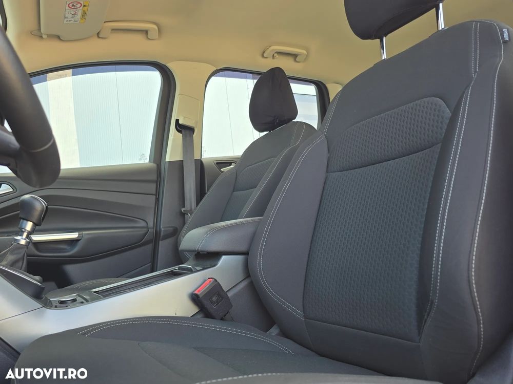 Ford Kuga 1.5 TDCi 2WD Titanium - 17