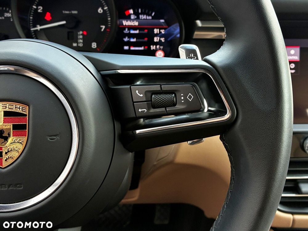 Porsche Macan - 26