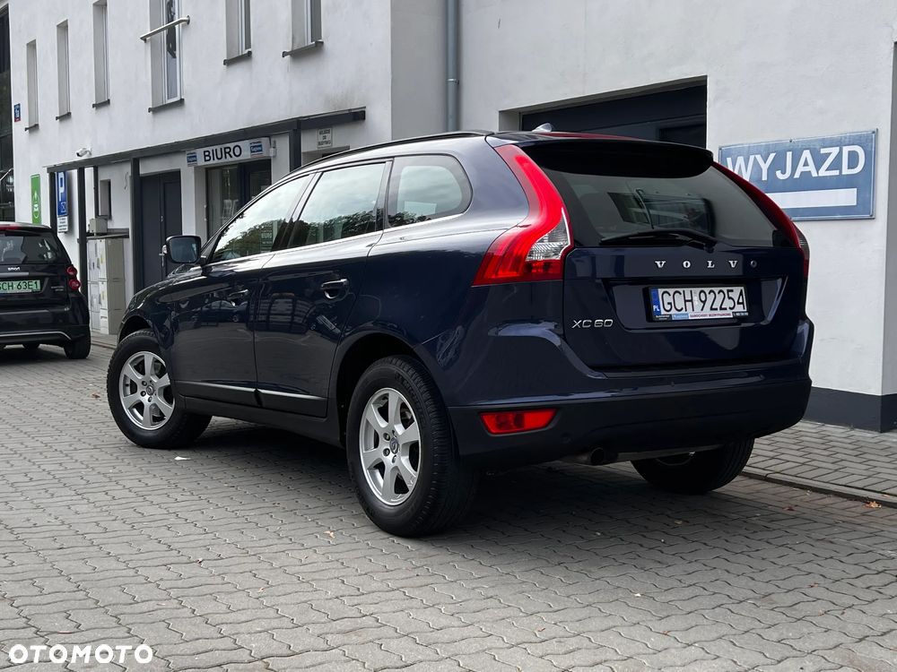 Volvo XC 60 DRIVe Momentum - 2