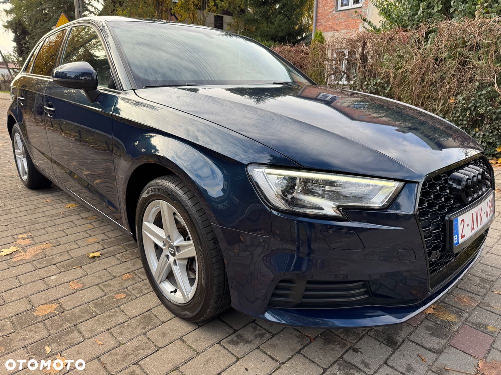 Audi A3 Sportback 1.6 TDI S tronic - 9