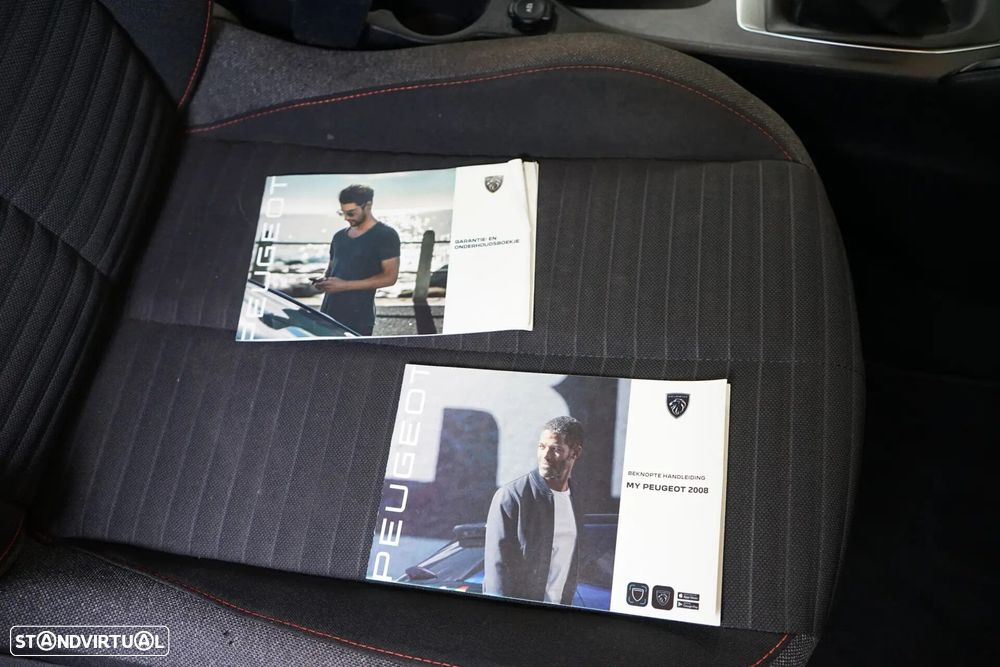Peugeot 2008 1.2 PureTech Style - 39
