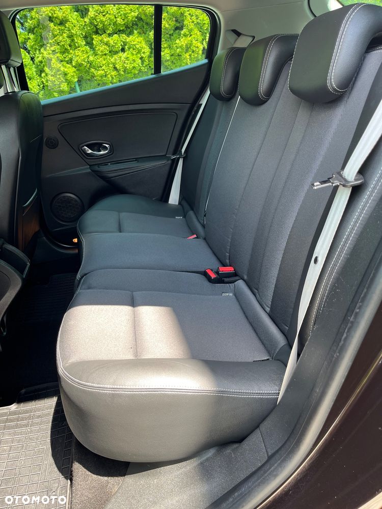 Renault Megane dCi 110 FAP EDC Bose Edition - 21