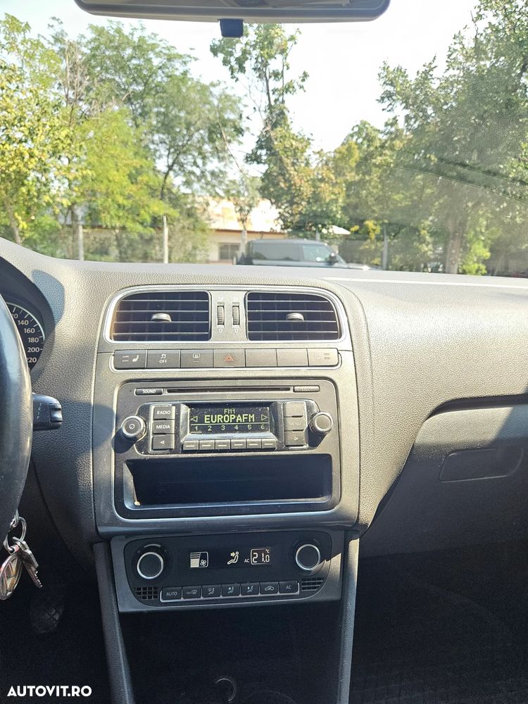 Volkswagen Polo 1.6 TDI CR DPF Comfortline - 12