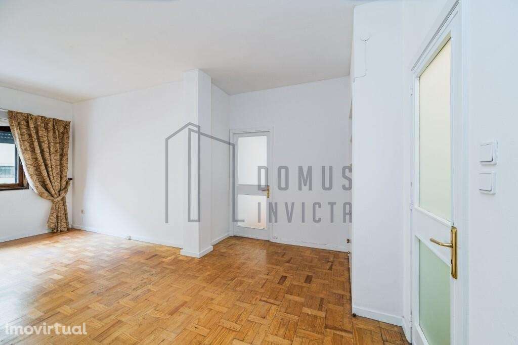 Apartamento t2+2 - Grande imagem: 2/25