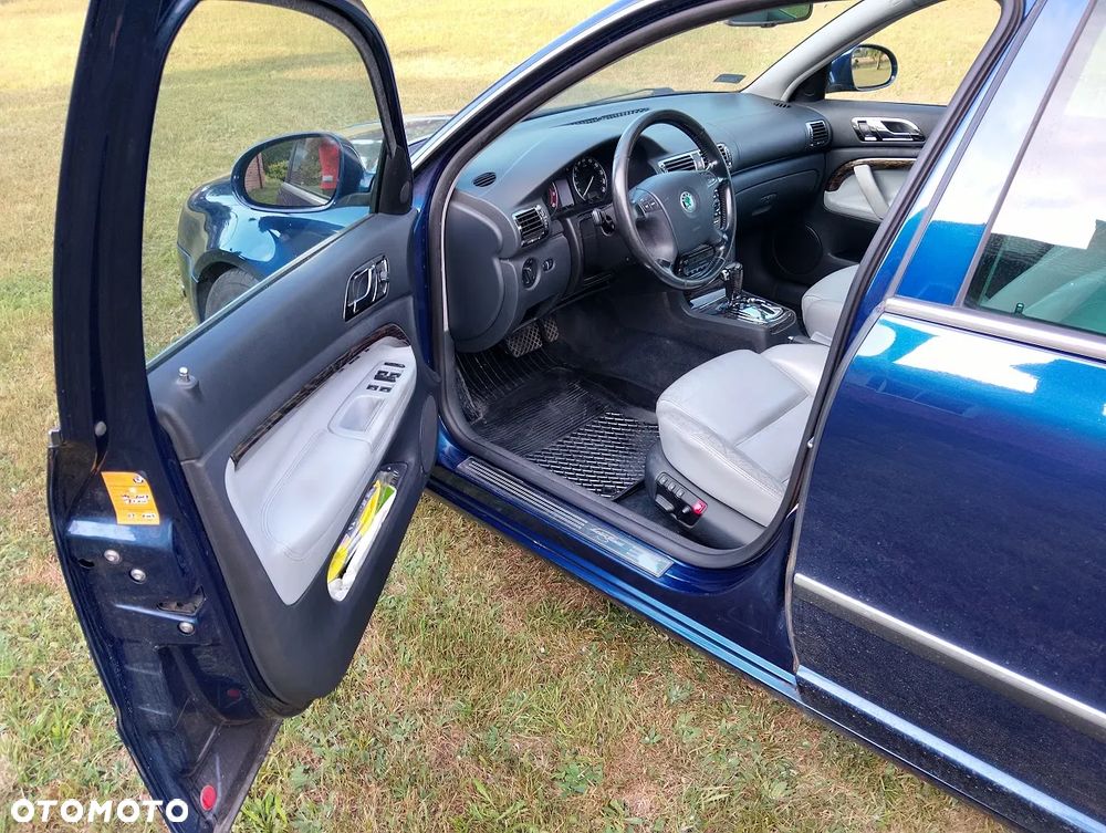 Skoda Superb 2.8 V6 L&K Tiptr - 8