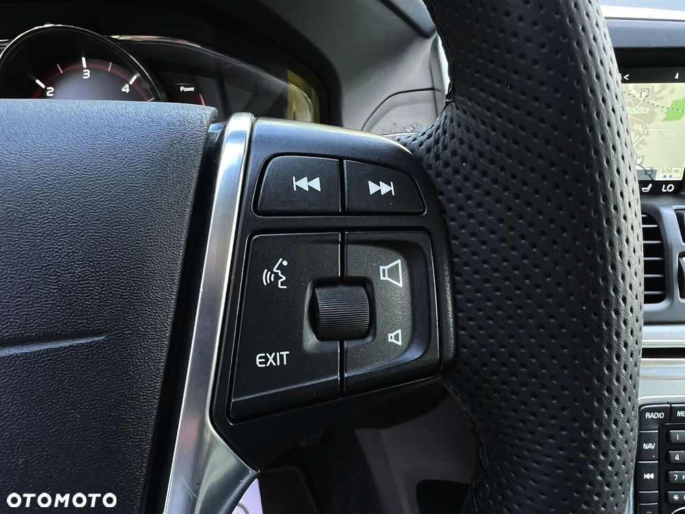 Volvo XC 60 - 25