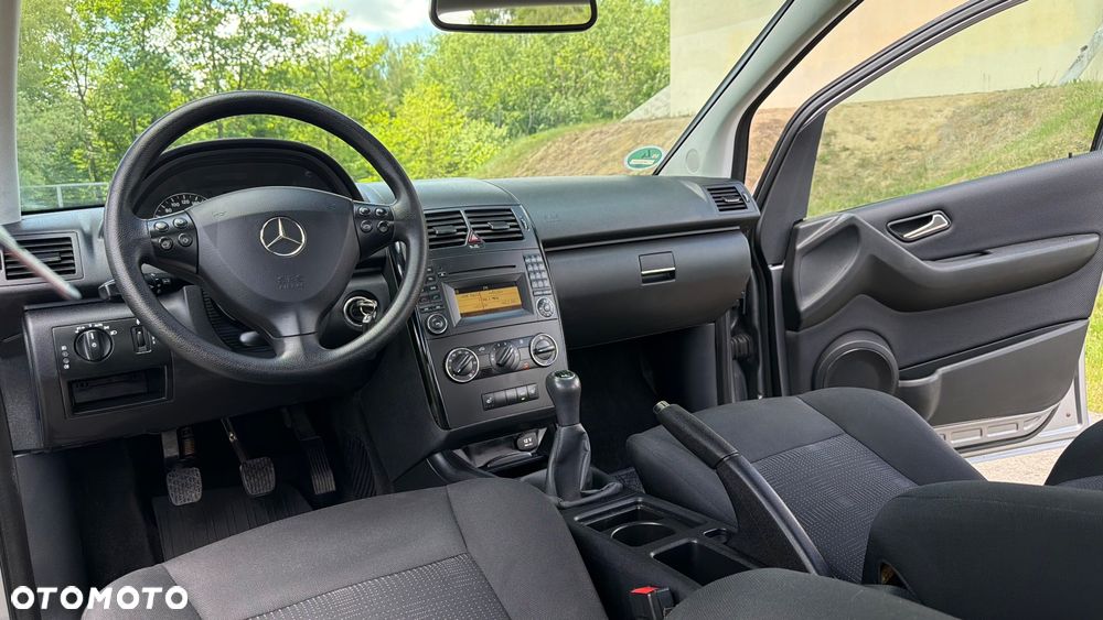 Mercedes-Benz Klasa A 160 BlueEFFICIENCY Avantgarde - 15
