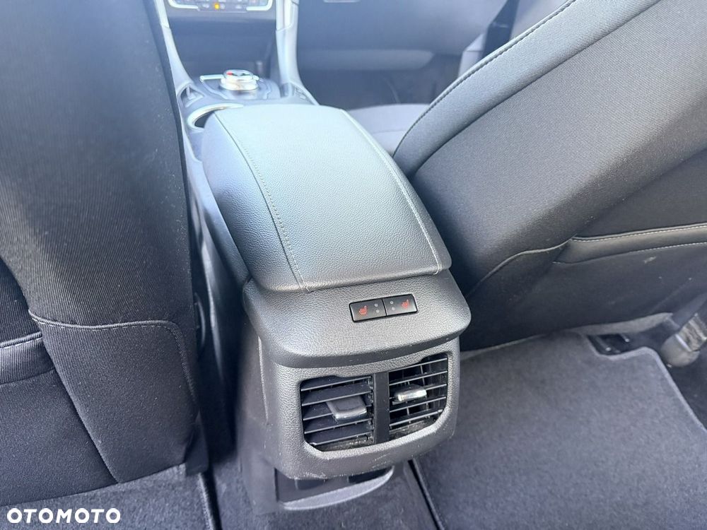 Ford Mondeo - 23