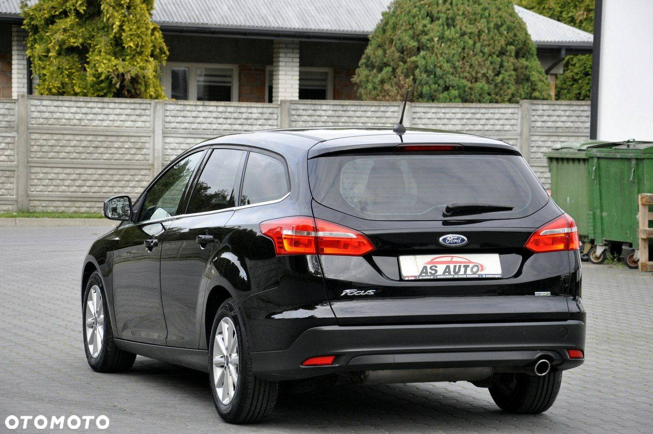 Ford Focus Turnier 1.5 EcoBoost Start-Stopp-System TITANIUM - 4