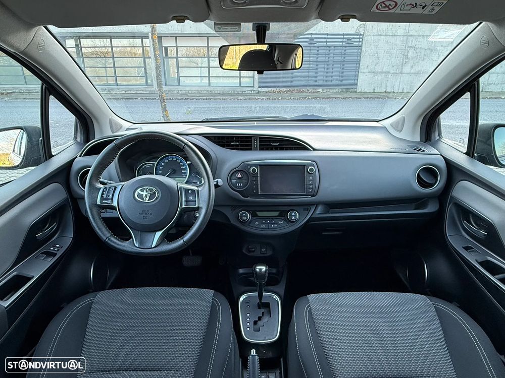 Toyota Yaris 1.5 HSD Comfort+P.Techno - 4