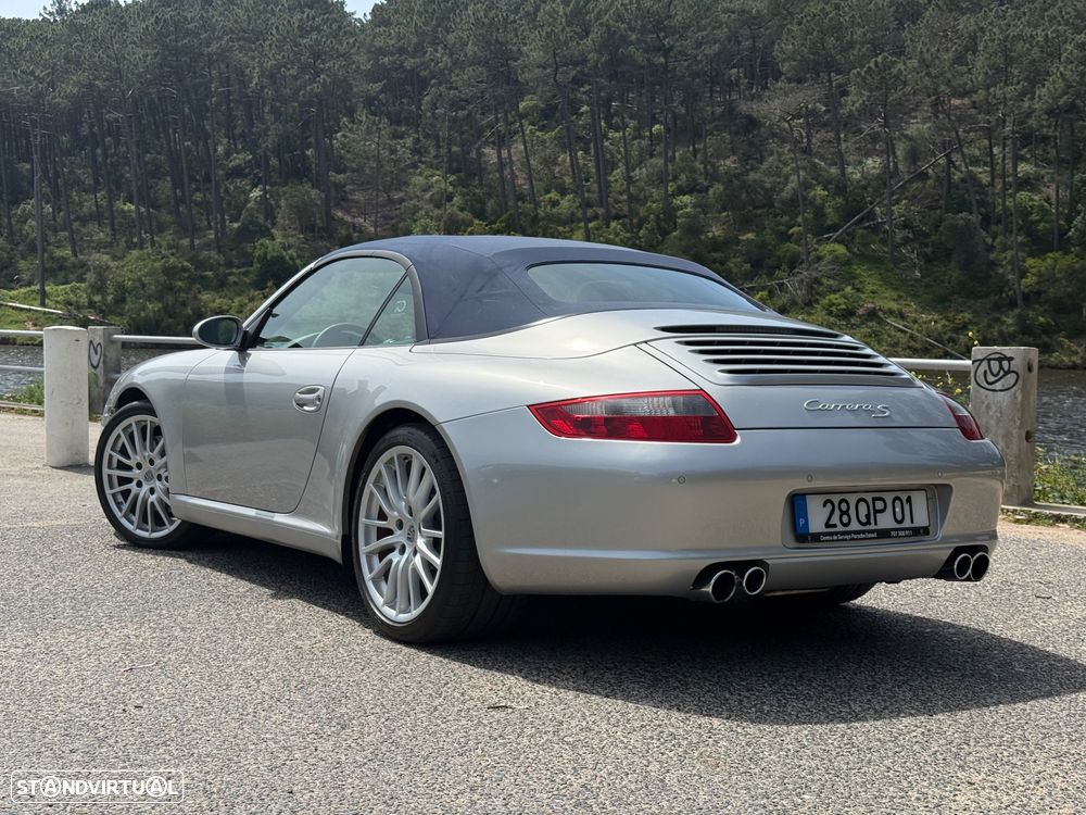 Porsche 911 (997) Carrera S Cabriolet - 2