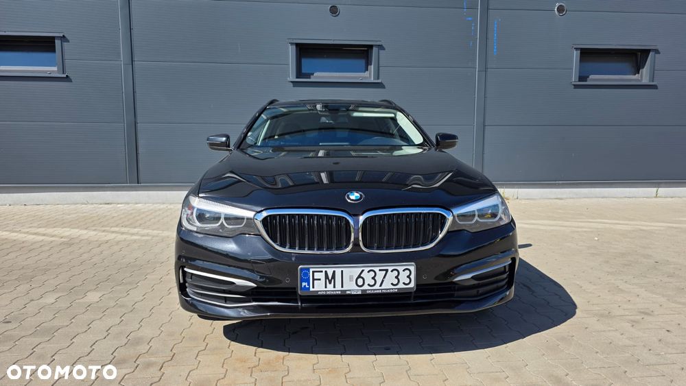 BMW Seria 5 518d Advantage sport - 24