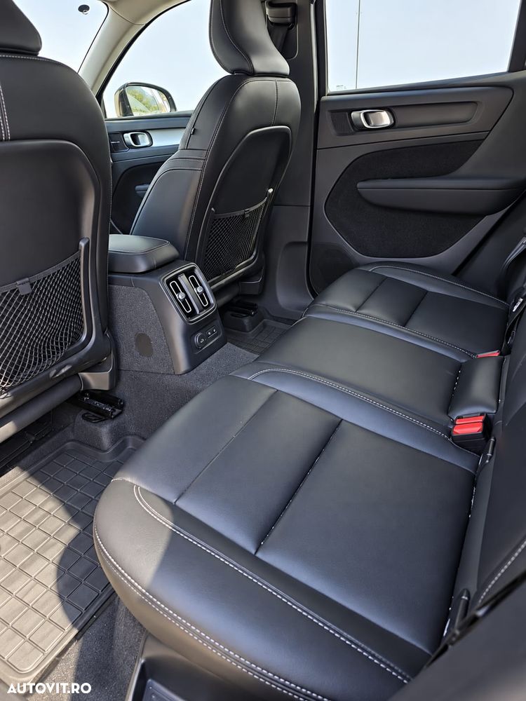 Volvo XC 40 Recharge T4 Twin Engine AT7 Inscription Expression - 16