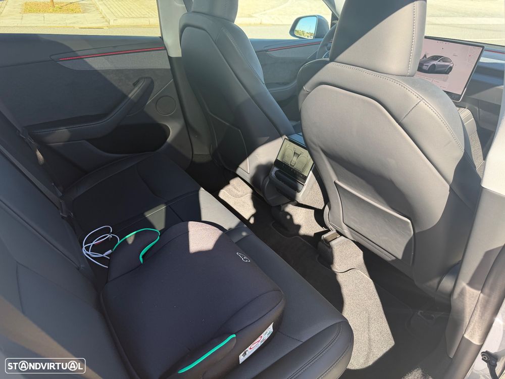 Tesla Model Y Long Range Tração Integral - 14
