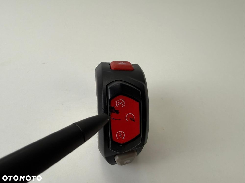 Prawy przełącznik Triumph Street Triple 765 RS 2023+ - 8